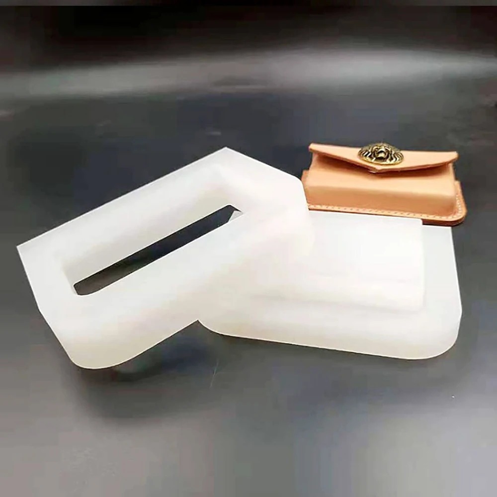 Porte-badge en cuir façonnant  - Power Tools With Names avis et prix